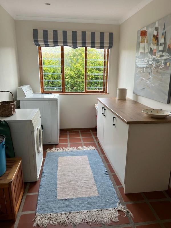 To Let 4 Bedroom Property for Rent in Sedgefield Rural Western Cape